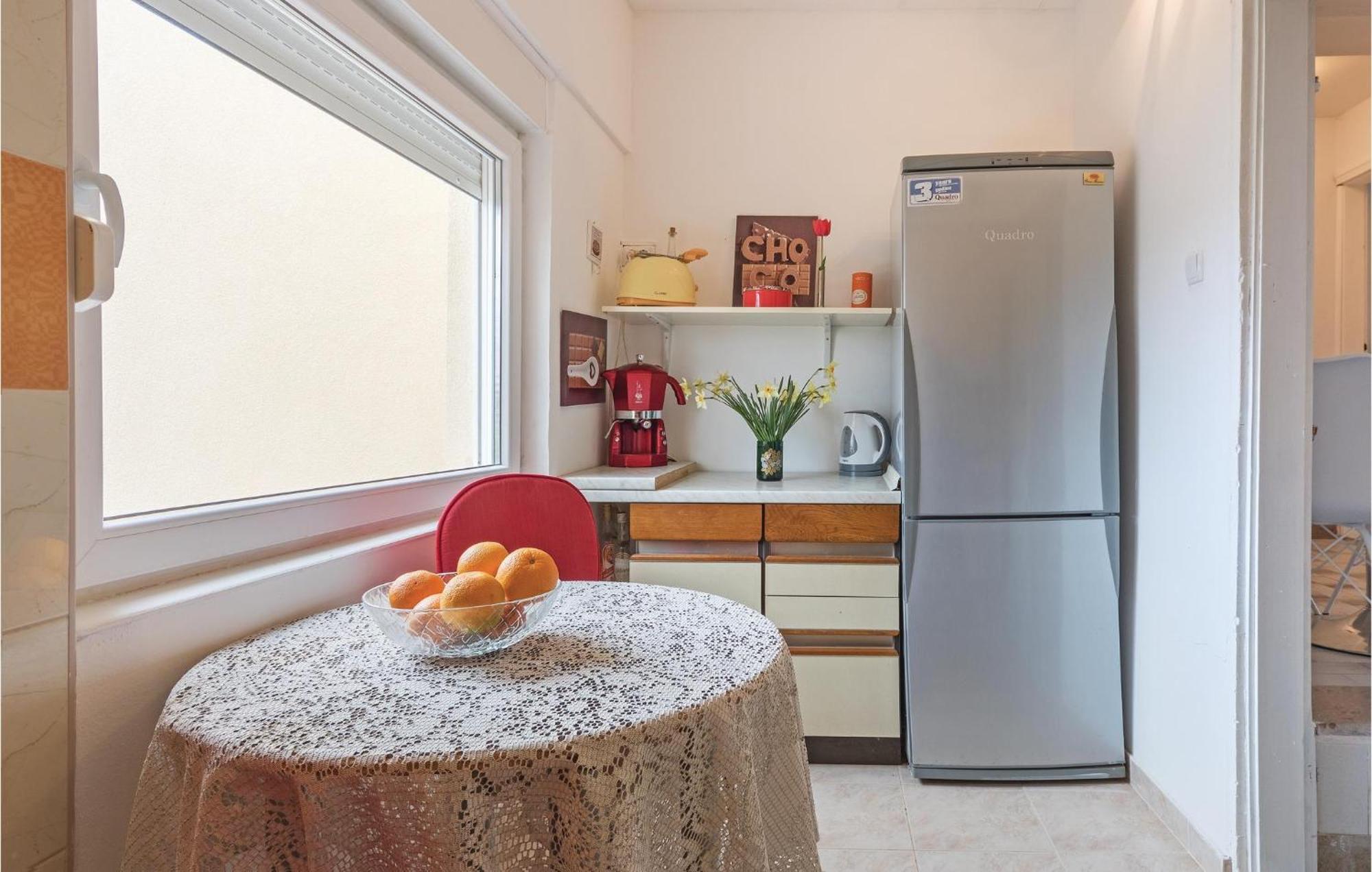 Awesome Apartment In Fazana With Wifi Extérieur photo